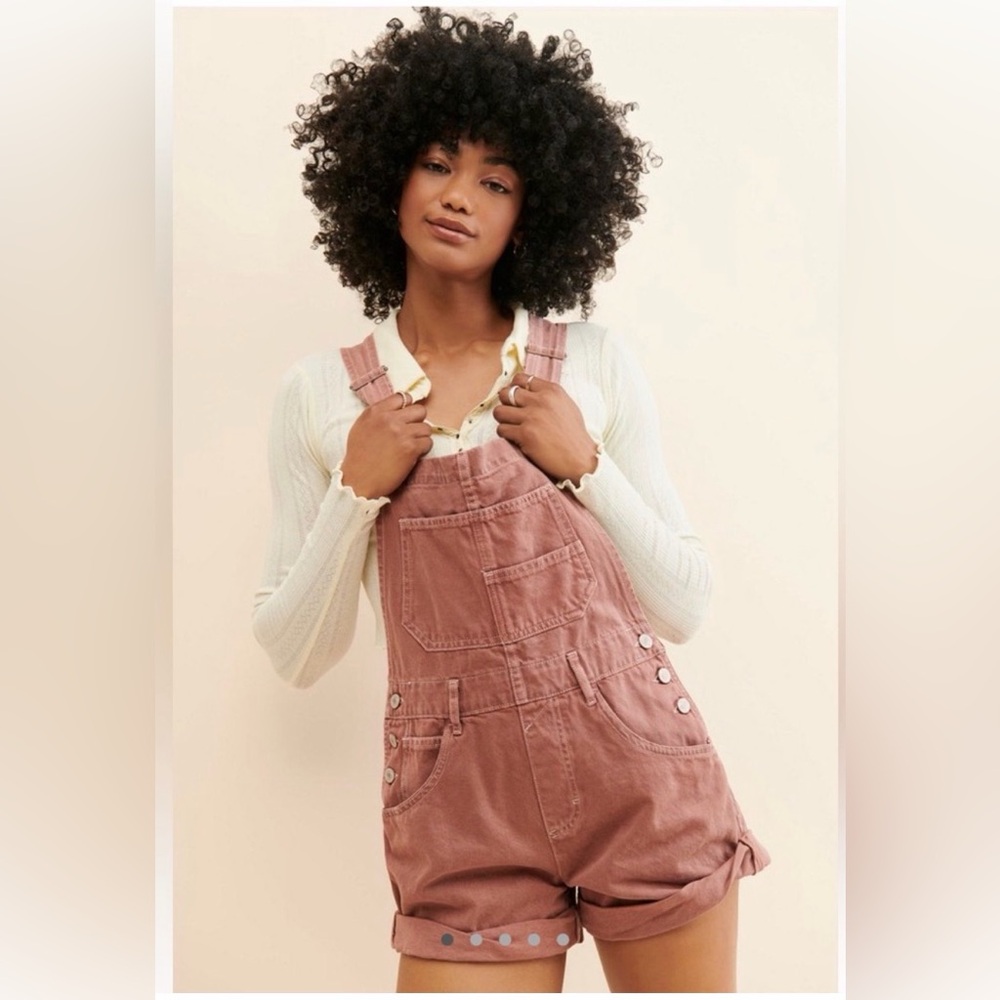 Free People - We the Free - Ziggy Shortalls overalls in rose mauve color.
